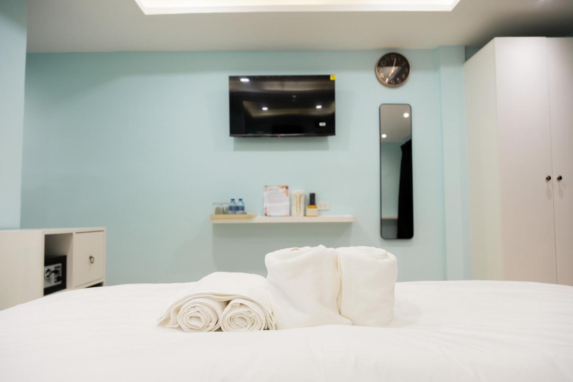 Cozy Stay Inn Bangkok Exterior photo