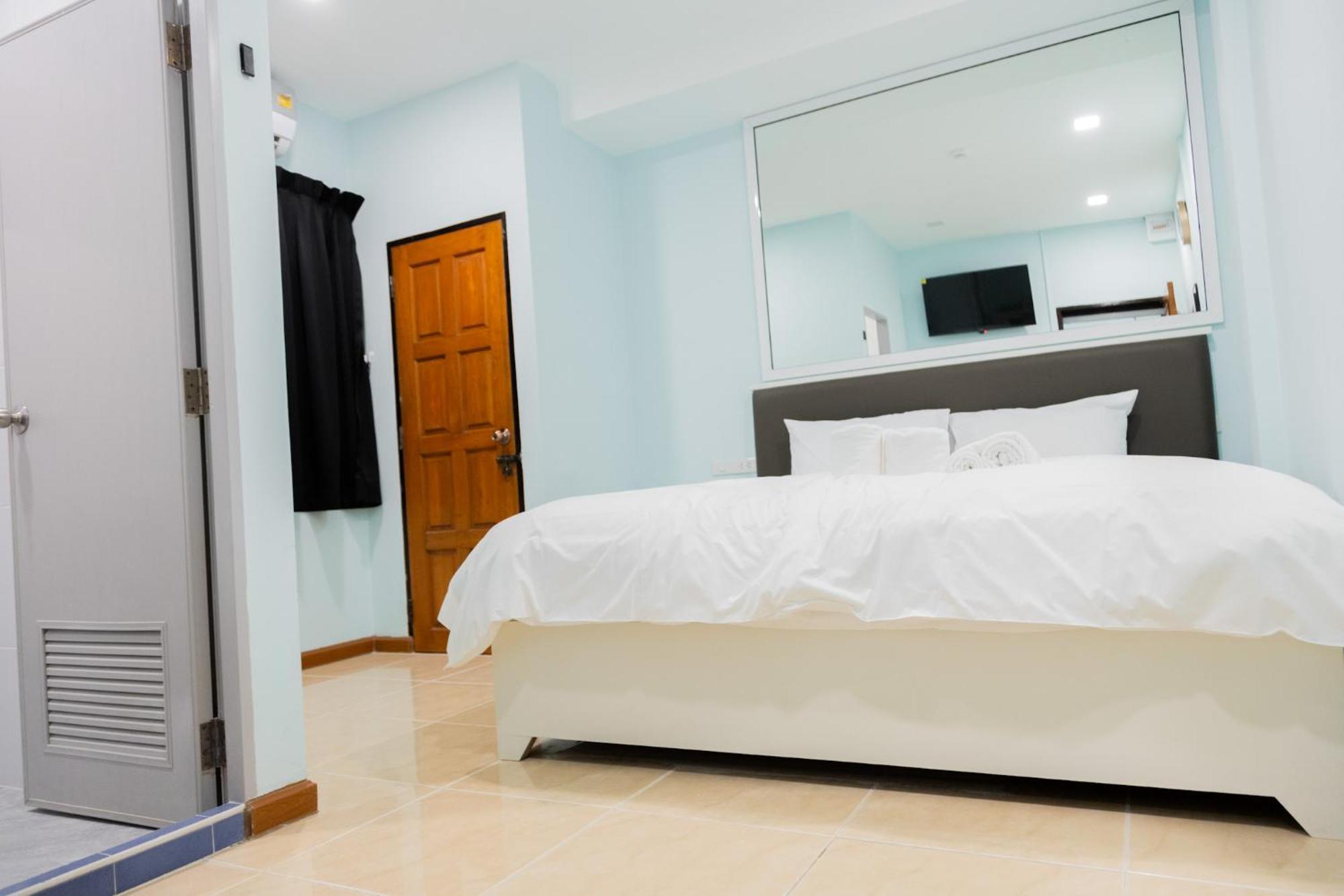 Cozy Stay Inn Bangkok Exterior photo